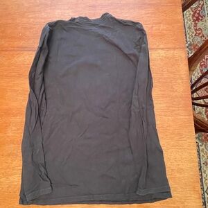 Mens medium Carolina Hurricanes hockey long sleeve black tee